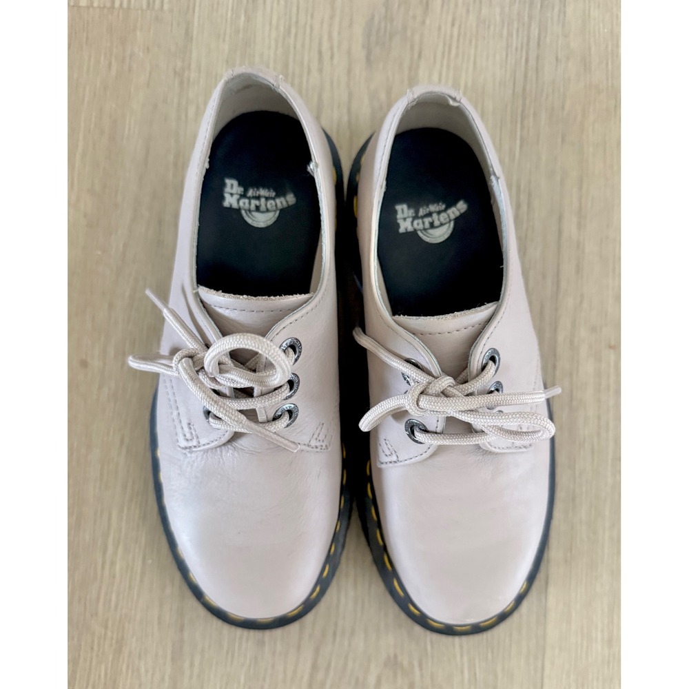 Dr. Martens 8053 Quad Platform Shoes Leather Beige Parchment 31167 Womens 6